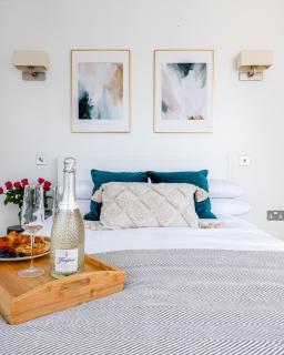 Chic 1 bed apartment in Kings Cross Farringdon - 9