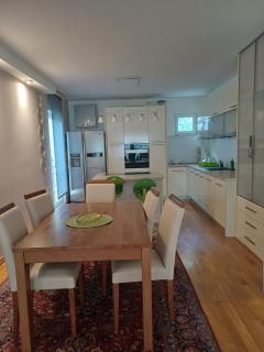 Lux Apartman Sofia - Sveti Stefan - 9