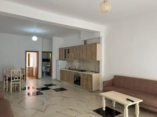Ground Floor Comfort Suites - Spacious & Modern - Orikum - 9