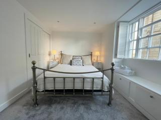 New~Breathtaking Bay Views~Chapel Street~Penzance - 8