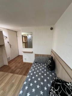 Mirotadze 13, M3 - 8