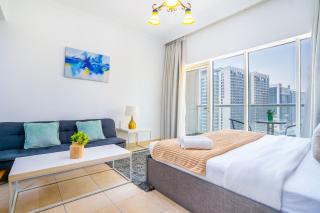 RH- Chic & Sleek Studio apartment, near Burj Khalifa - Dubai - 9