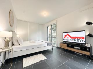 Krystal Garden, Bnbrickeys. - Beausoleil - 0