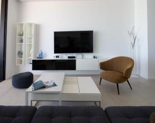 Luxury 4-bed with sea-views - 6