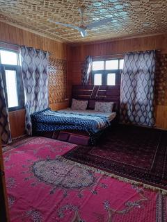 Jannat Inn - 7