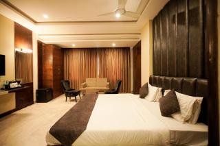 CLIFF EMBASSY BANQUET AND SUITEs - Shimoga - 8