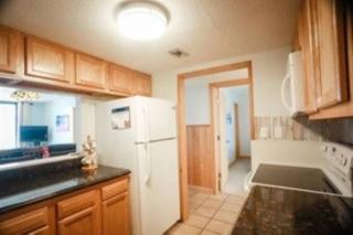 2 Blocks to Beach, Lovely Home for 8 - Myrtle Beach - 3
