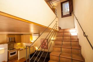 Gardens of Roman wall host ONYARAPARTMENTS - Girona - 0