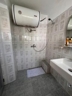Private Central Room - Sarandë - 7