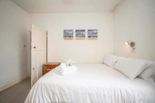 Large Period House with Garden near Peckham London - Pass the Keys - 8