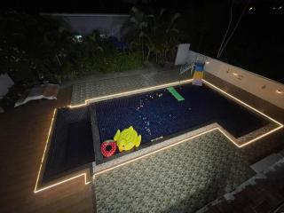 Frey Pool Villa Sattahip - Sattahip - 4
