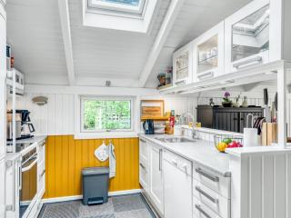 Holiday Home Satzur - 400m from the sea by Interhome - 5