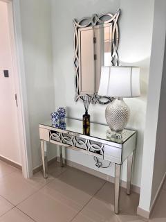 Luxurious 2 bedroom Beachfront Apartment - direct seaview - Ra’s al-Chaima - 1