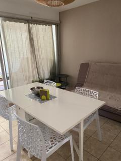 Appartement 4 personnes avec terrasse et piscine proche plage et commerces - La Grande-Motte - 1