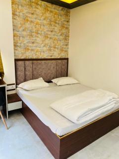 NPS Home Stay - Varanasi - 1