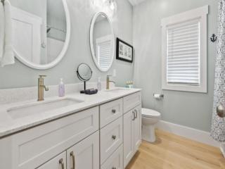 Coral Cottage Duplex - Carolina Beach - 4