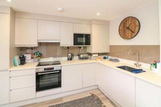 2 De Courcey House - 4