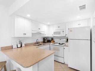 Summer Breeze Condominium 109 by Newman-Dailey - 3