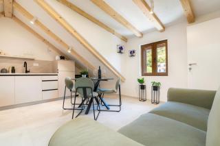 Apartmani Miro - Stomorska - 1