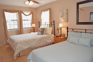 By the River - On The River - WiFi - Cable - Washer - Dryer - Wood Burning Fireplace - Covered Back Deck - Red River - 8