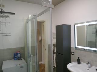 COSY Room & Bath & Kitchen Near COMO - Erba - 1