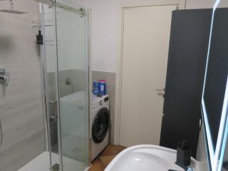 COSY Room & Bath & Kitchen Near COMO - 1