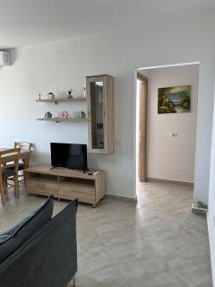 Brisilda Apartment - Sarandë - 5
