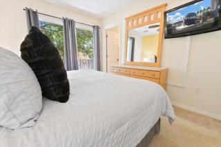8536 Crystal Cove - 1