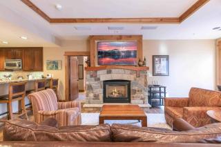 Catamount Lodge 308 by East West Hospitality - Truckee - 0