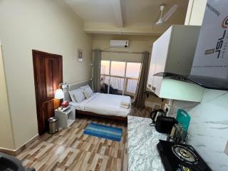 Aizawl Hotel - Āīzawl - 8