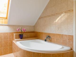 Holiday Home Kaiser by Interhome - Balatonfenyves - 2