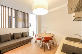 pequeno apartamento reformado en tirso de molina ALQUILER TEMPORAL - Madrid - 0