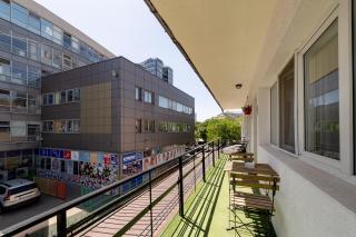 Downtown Victoria Studios By CityBookings - Bucarest - 4