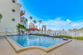 Fort Lauderdale Vacation Rental Walk to Beach! - Fort Lauderdale - 8