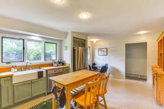 Charming Union Pier Home with Deck Half-Mi to Beach - Union Pier - 5