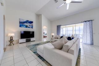 416BC-West Haven home - Davenport - 1