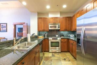 Catamount Lodge 405B by East West Hospitality - 1