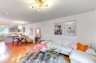 Chic Morgantown Vacation Rental - 2 Mi to WVU! - 9