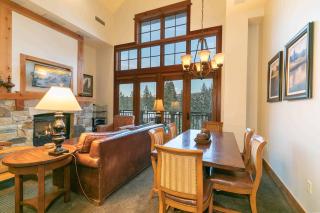 Catamount Lodge 405B by East West Hospitality - Truckee - 7