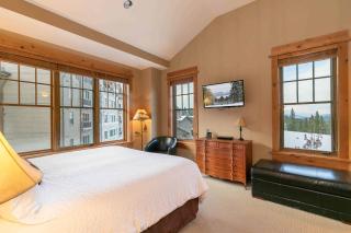Catamount Lodge 404A by East West Hospitality - Truckee - 6