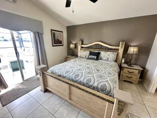 EP1015SEL - 4 bedrooms - 8 guests pool home on a lake - 3