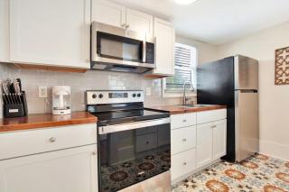 West Park Suites Unit D - Savannah - 2