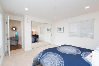 310 and a half Iris Ave - Newport Beach - 2