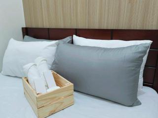 Shore Residences Moa - Manila - 8