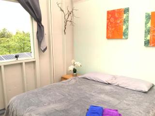 Convenient rustic studio in tropical garden - 1