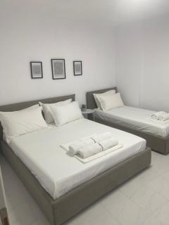 Lulu Suites - Gray - Golem - 1