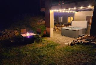 Hot Tub Family Friendly Garden City Getaway - Missoula - 1