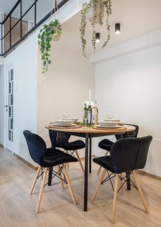 Chic 3BR Heart of District 7- Central Budapest Gem - Budapest - 2