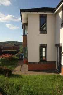 En-suite Room with Super King Size Bed - Free Wifi - Free Parking - 3