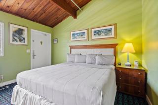 Oceanfront Inn, Inlet View Room, King Bed, #14 - Fort Pierce - 8